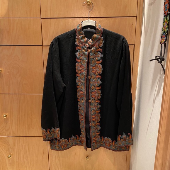 Jacket - Picture 3 of 4